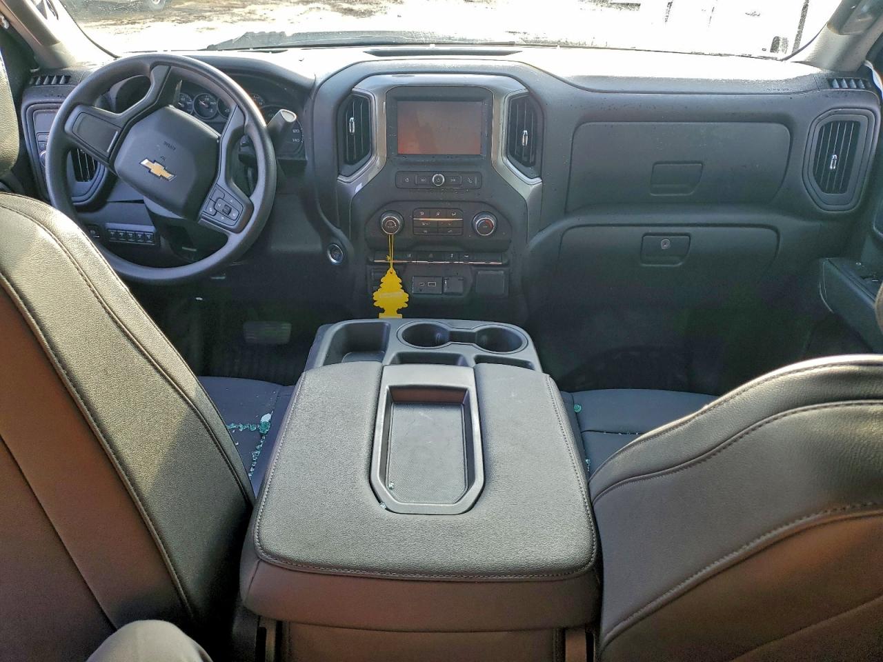 Chevrolet Silverado C2500 Heavy Duty Image 6