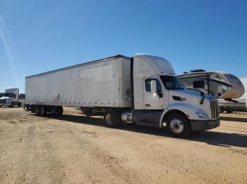  Salvage Peterbilt Tractor 579