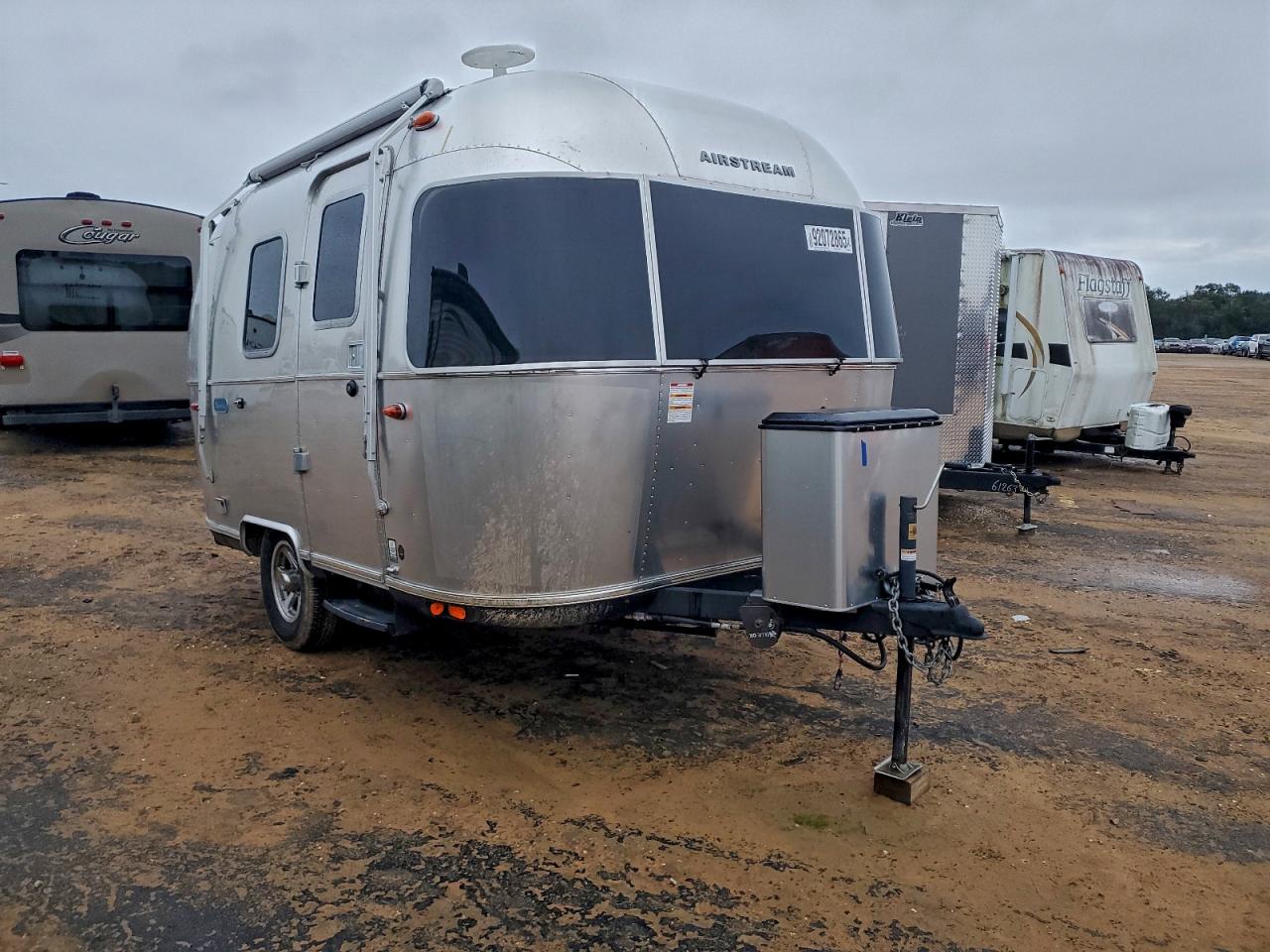 Airstream Bambi Seri Image 1