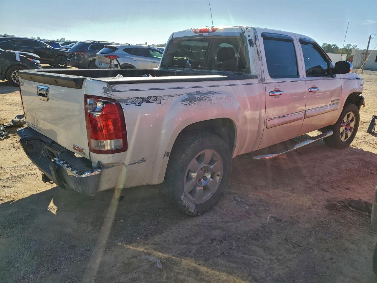 GMC Sierra K1500 Sle Image 3