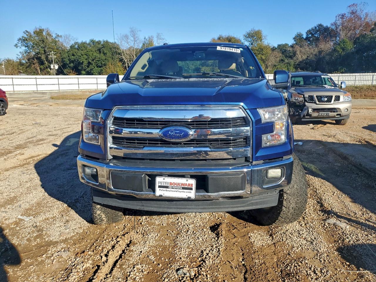 Ford F-150 Supercrew Image 8