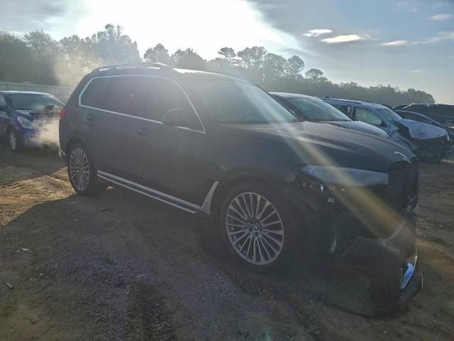 BMW X Series Xdrive50i Image 11