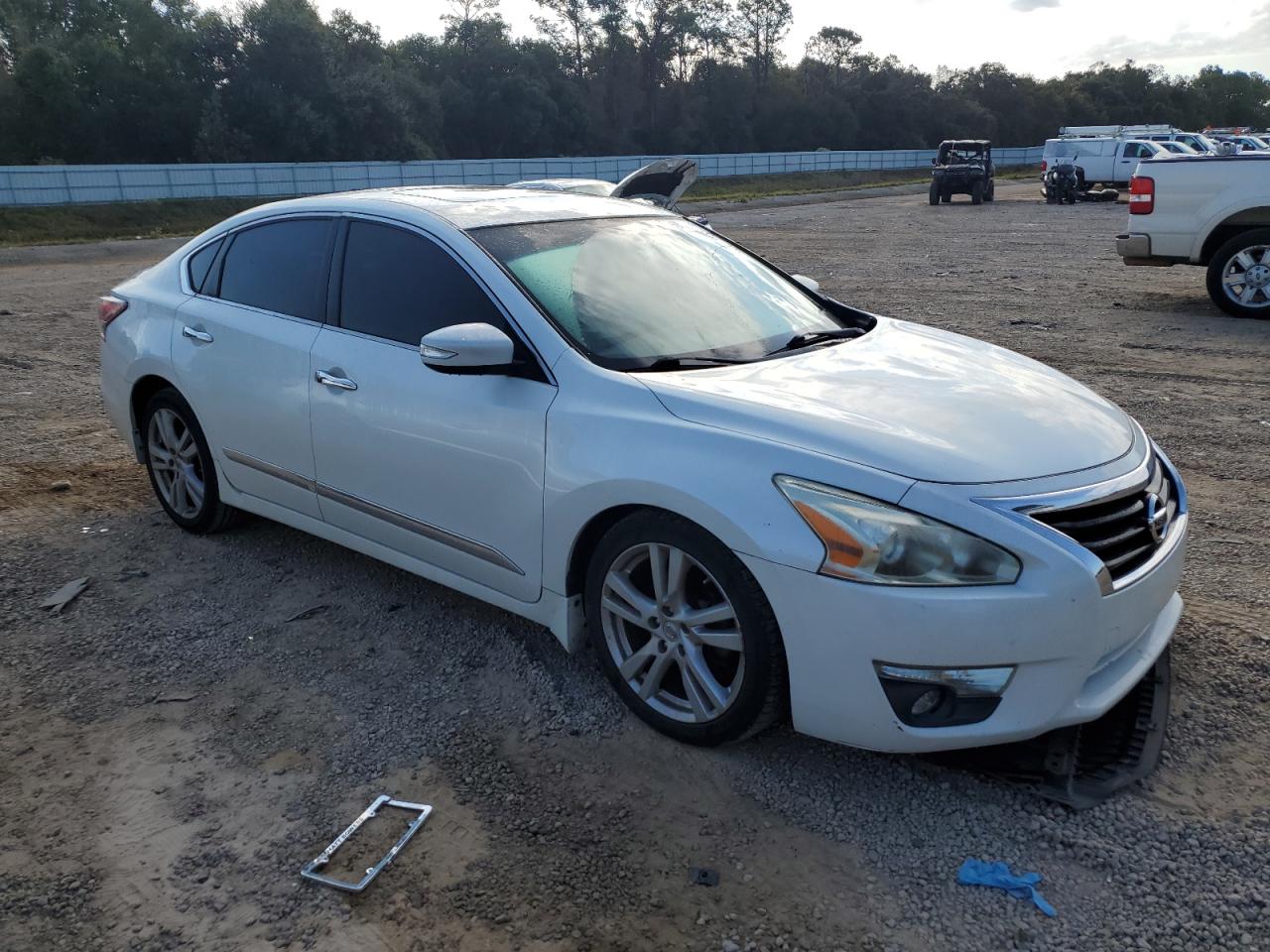 Nissan Altima 3.5s Image 2