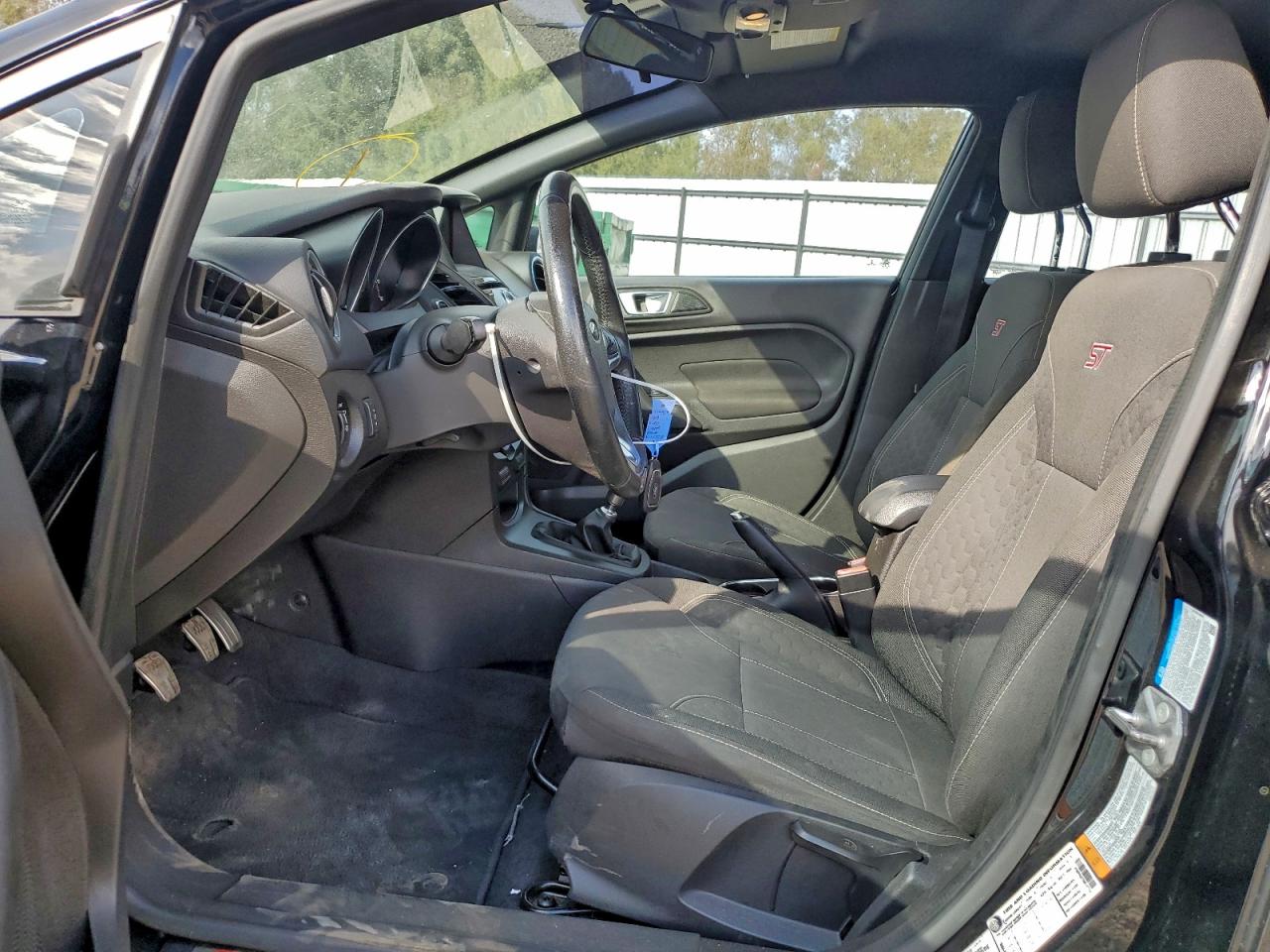 Ford Fiesta St Image 8