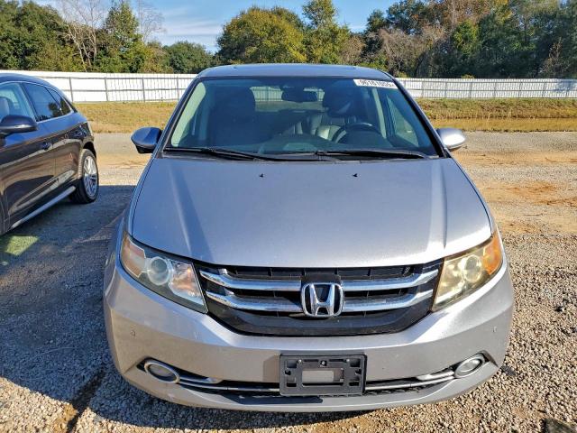 Honda Odyssey Touring Image 8