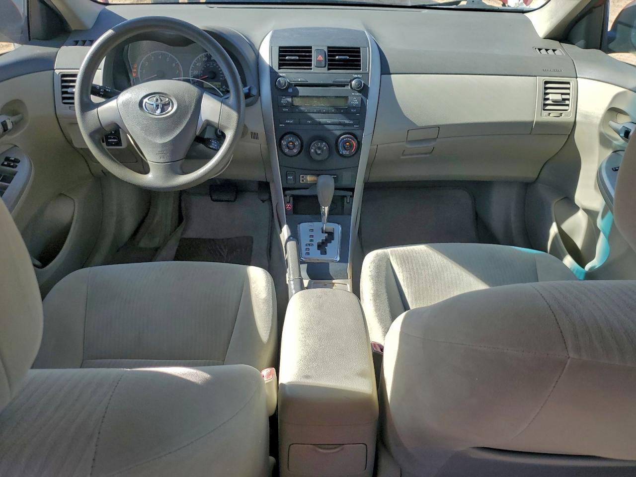 Toyota Corolla Base Image 6