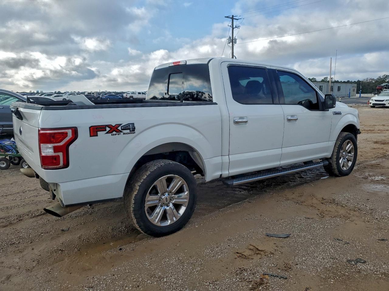 Ford F-150 Supercrew Image 10