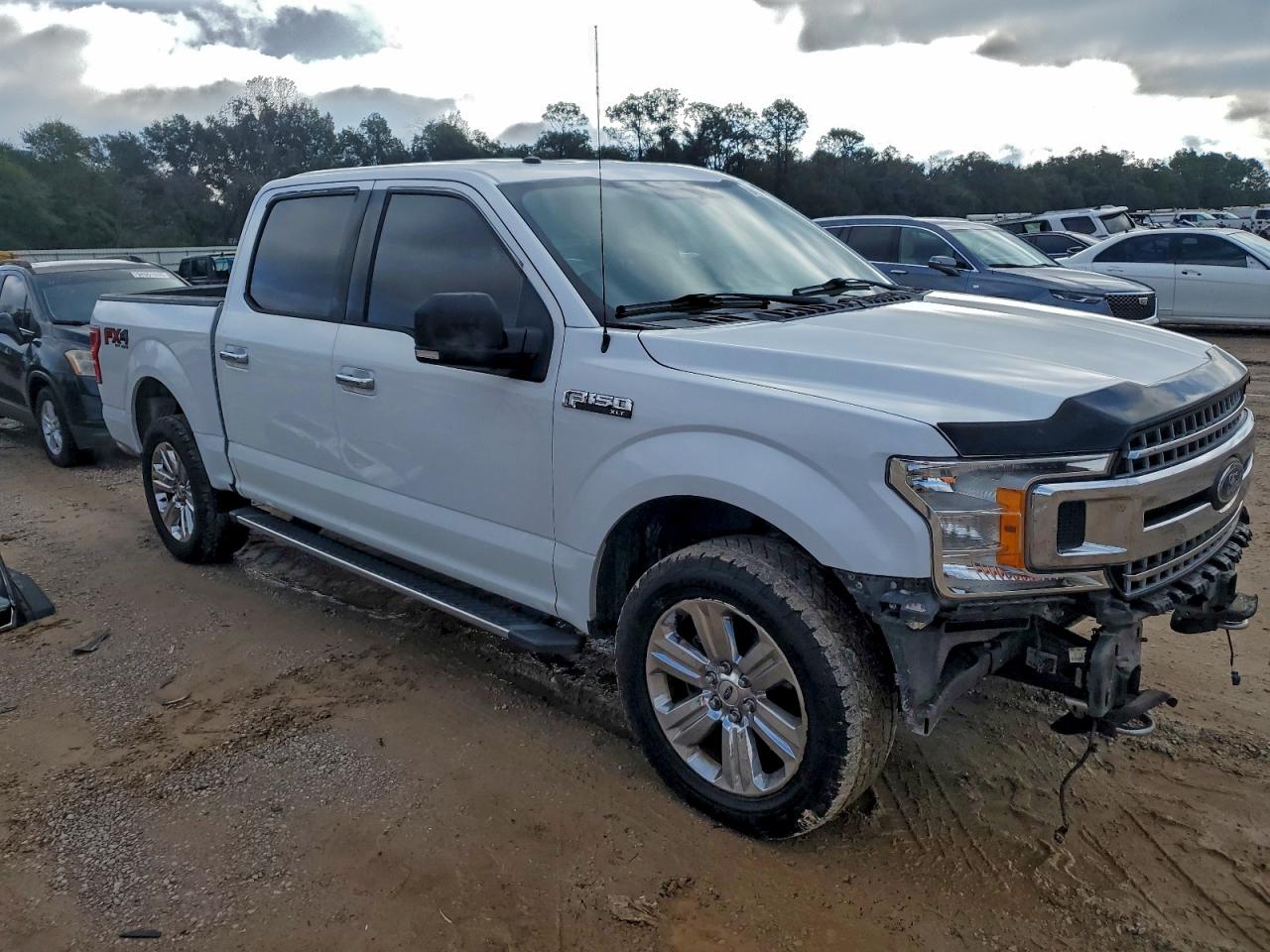 Ford F-150 Supercrew Image 2