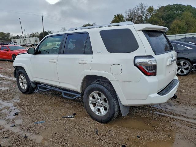 Toyota 4Runner Sr5 Image 4