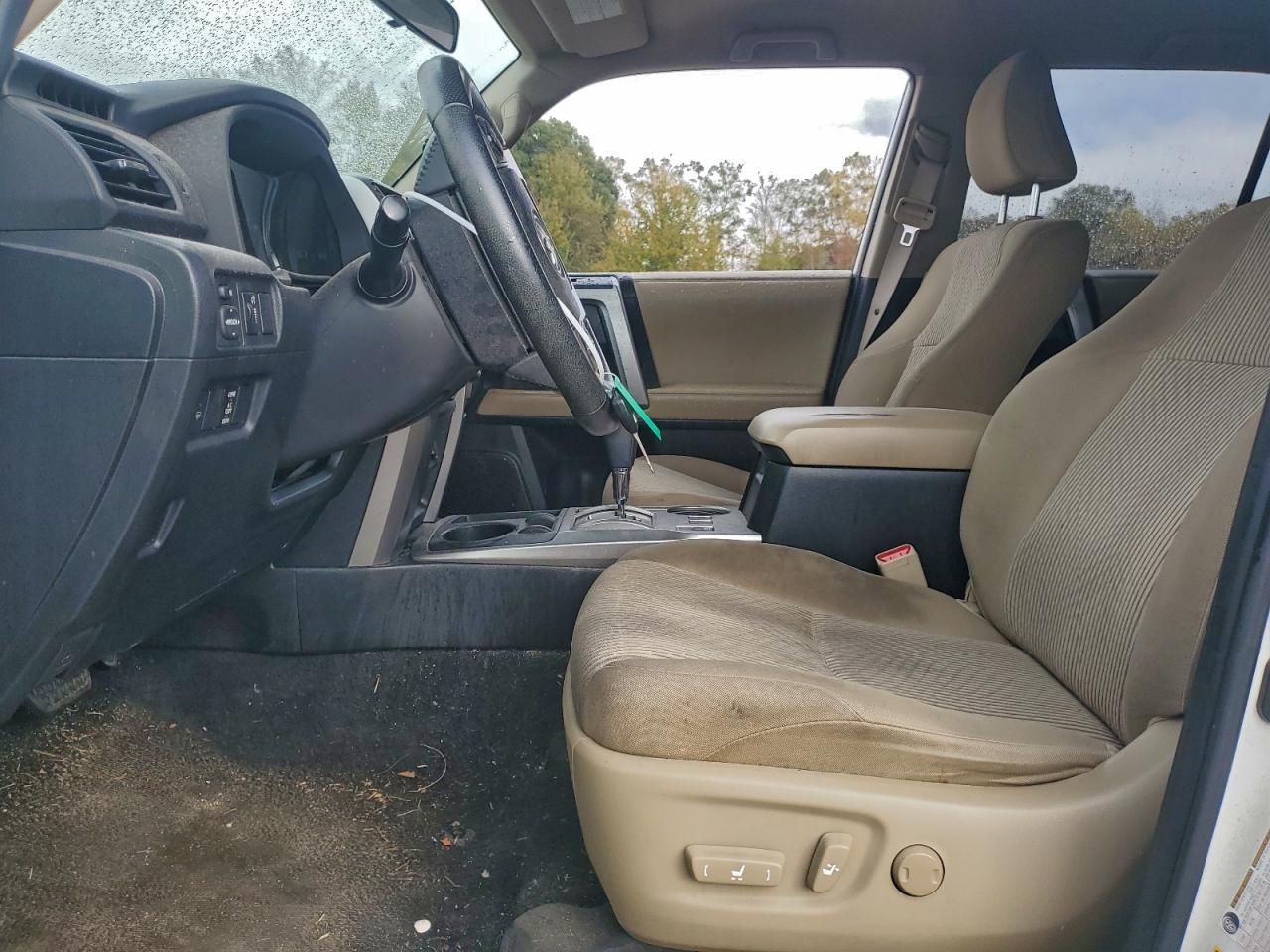 Toyota 4Runner Sr5 Image 12