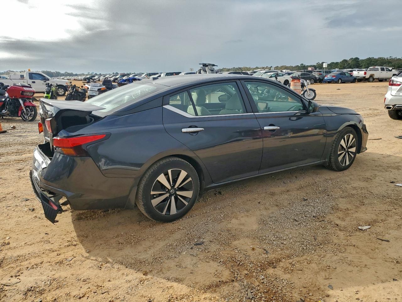 Nissan Altima Sv Image 5