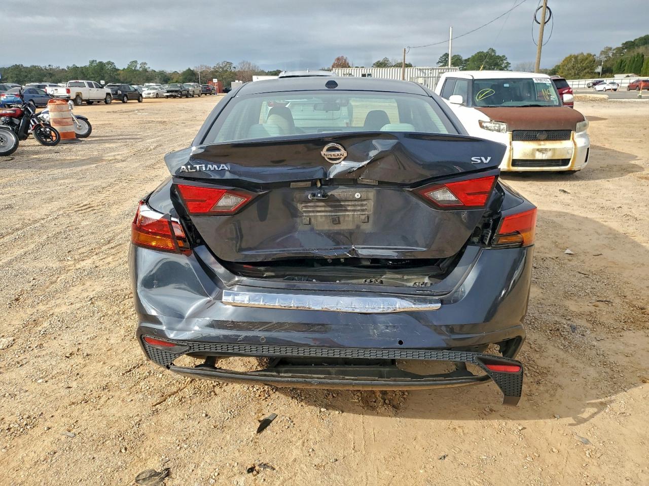 Nissan Altima Sv Image 3