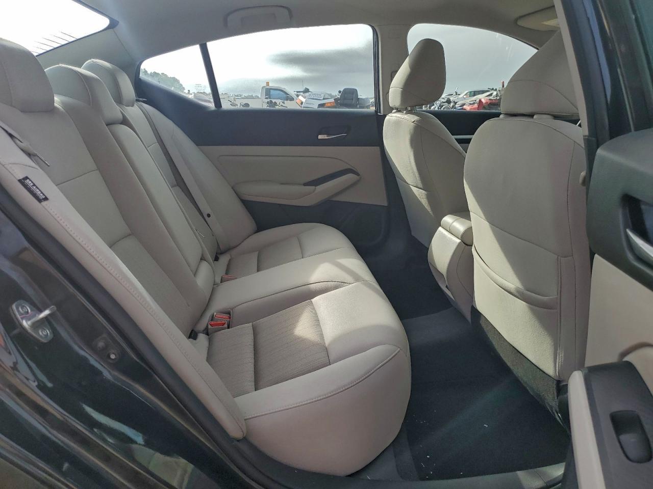 Nissan Altima Sv Image 7