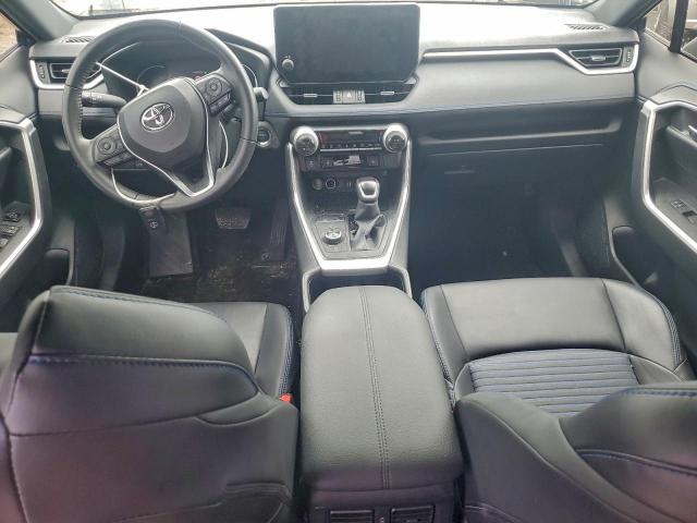 Toyota RAV4 Xse Image 8