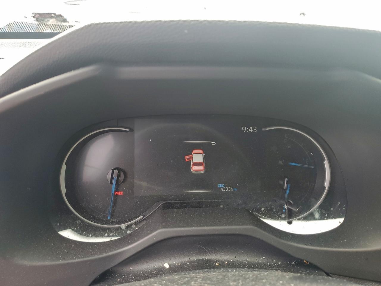 Toyota RAV4 Xse Image 4