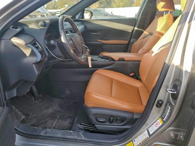 Lexus Ux 200 Image 11