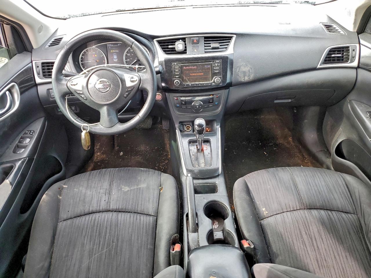 Nissan Sentra S Image 3
