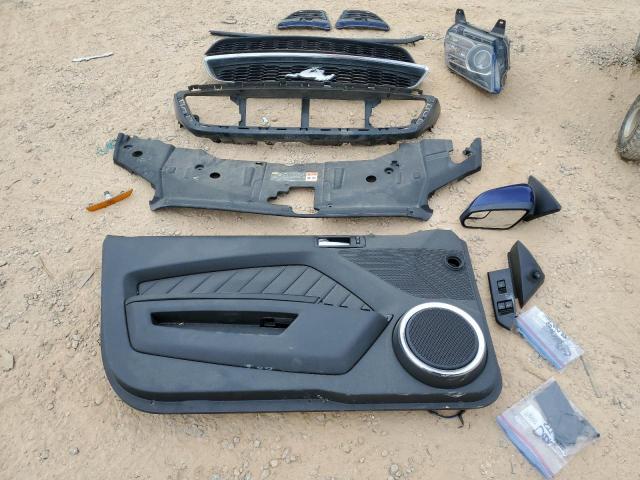 Ford Mustang Image 8