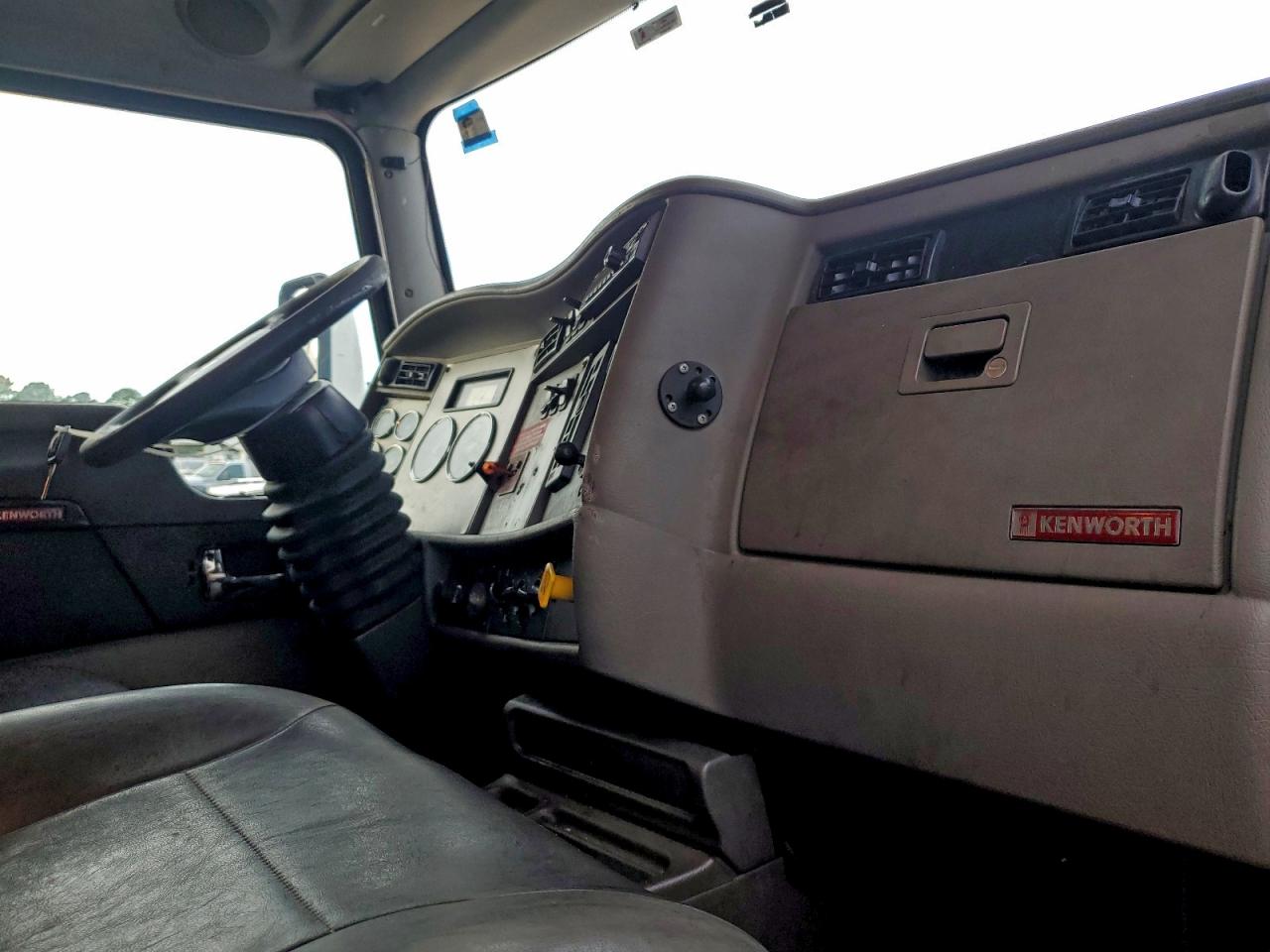 Kenworth Constructi T370 Image 3