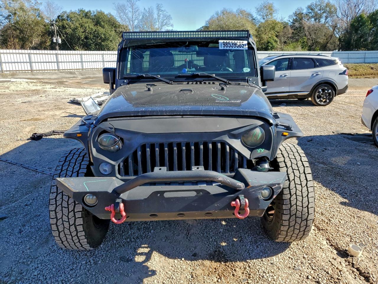 Jeep Wrangler Sahara Image 8