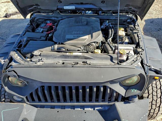 Jeep Wrangler Sahara Image 13