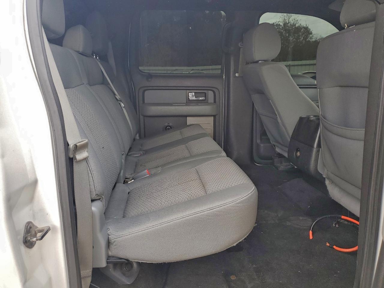 Ford F-150 Supercrew Image 7