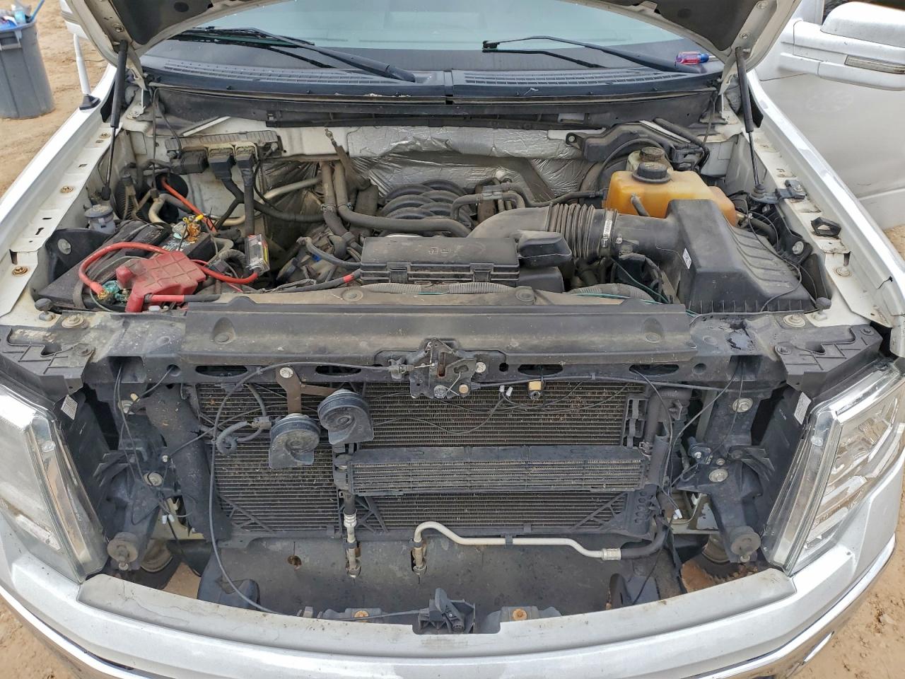 Ford F-150 Supercrew Image 11