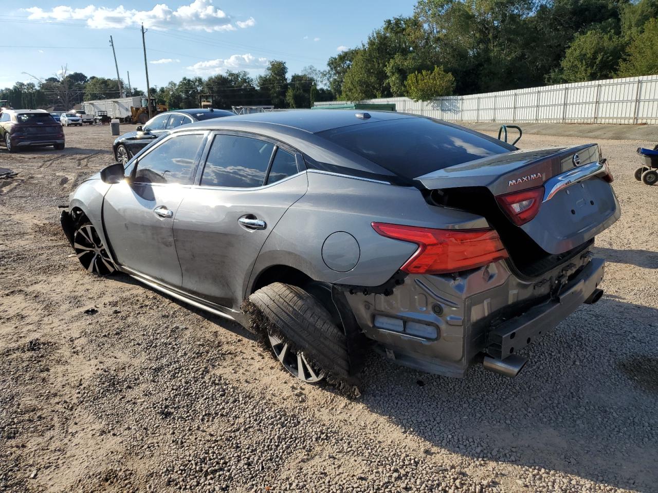 Nissan Maxima 3.5s Image 9