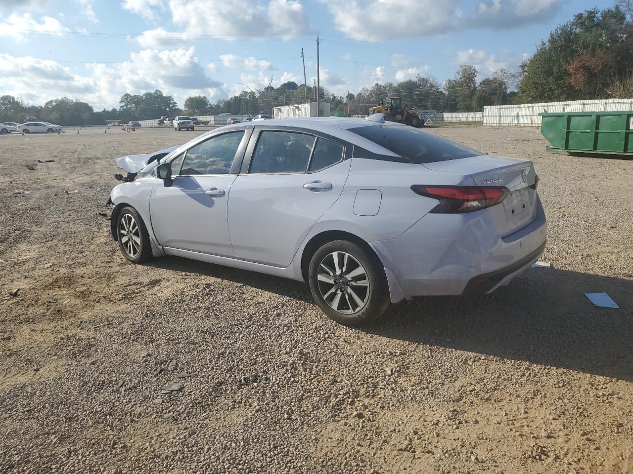 Nissan Versa Sv Image 7