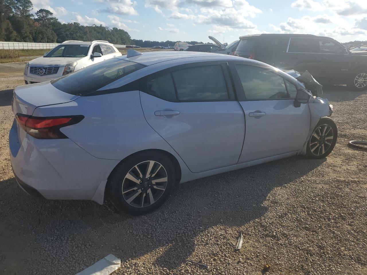 Nissan Versa Sv Image 4