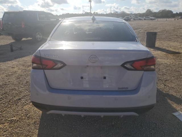 Nissan Versa Sv Image 10