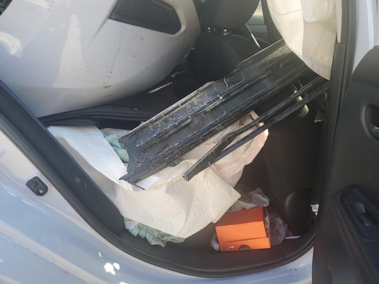 Nissan Versa Sv Image 2