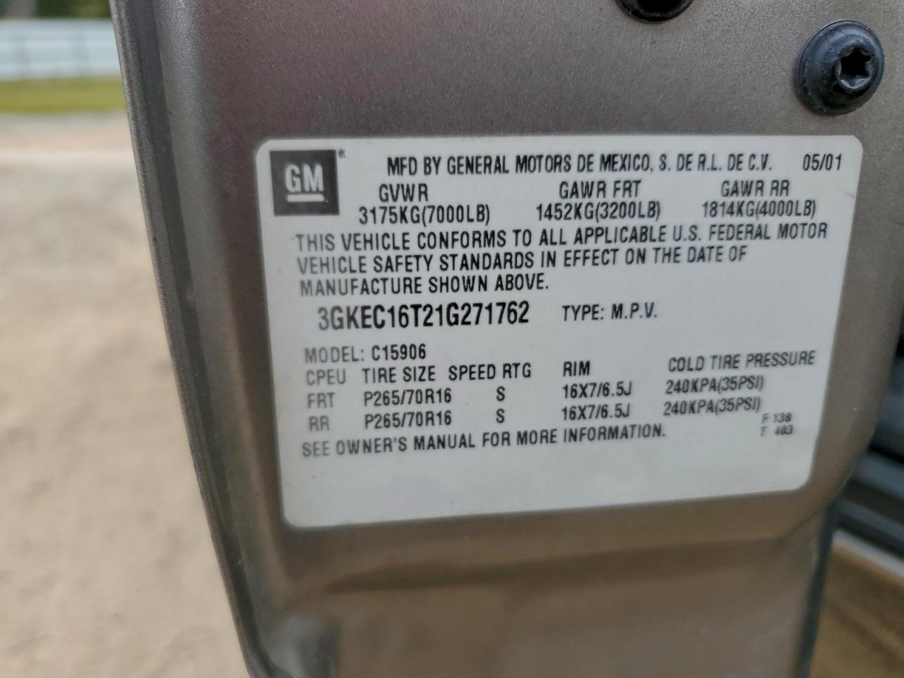 GMC Yukon C1500 Image 6