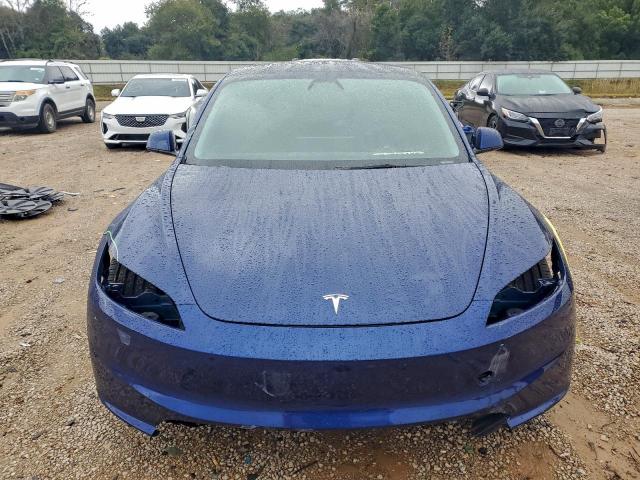Tesla Model 3 Image 6