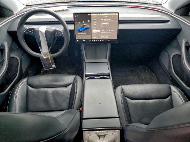 Tesla Model 3 Image 10