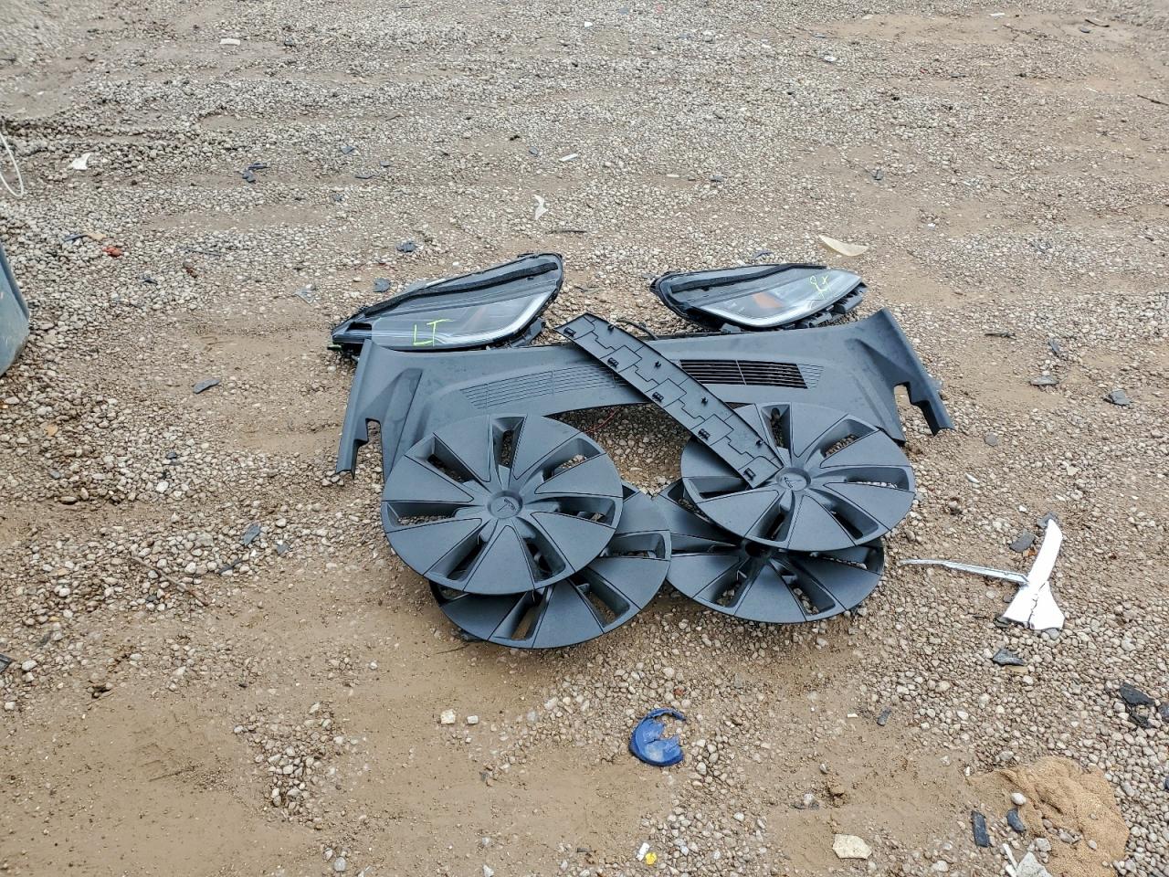 Tesla Model 3 Image 13