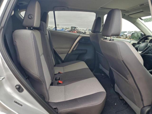 Toyota RAV4 Xle Image 13