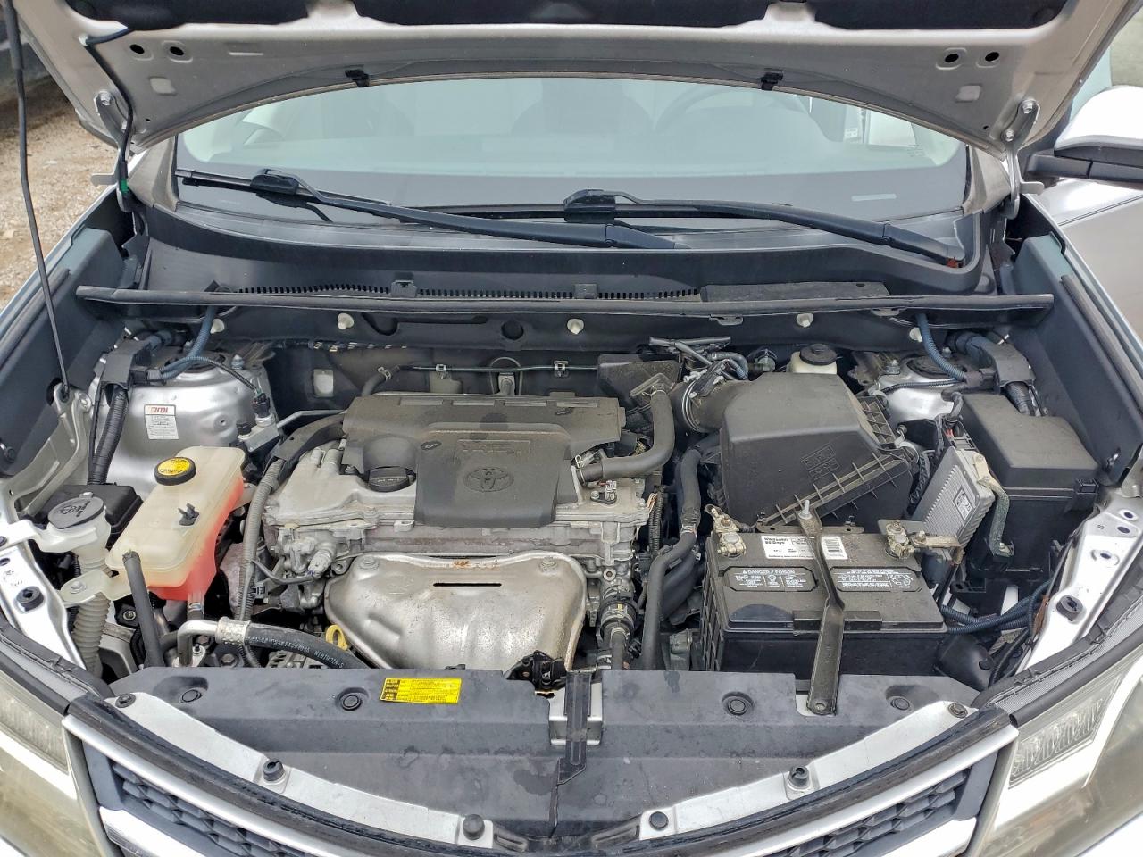 Toyota RAV4 Xle Image 9