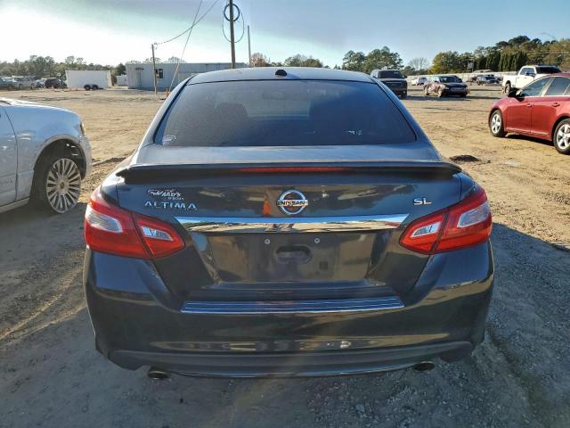 Nissan Altima 2.5 Image 4