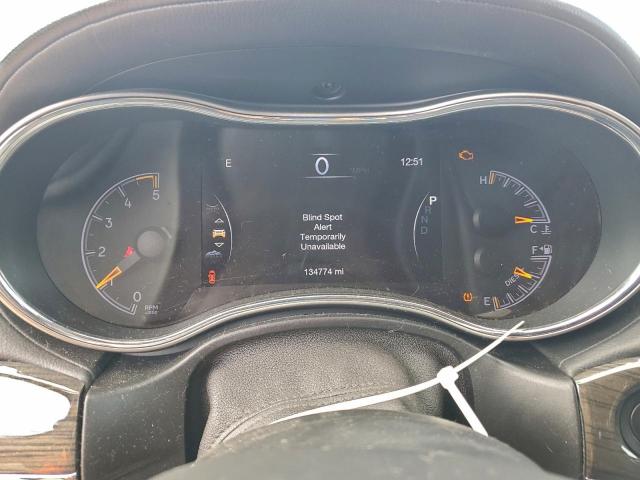 Jeep Grand Cherokee Overland Image 8