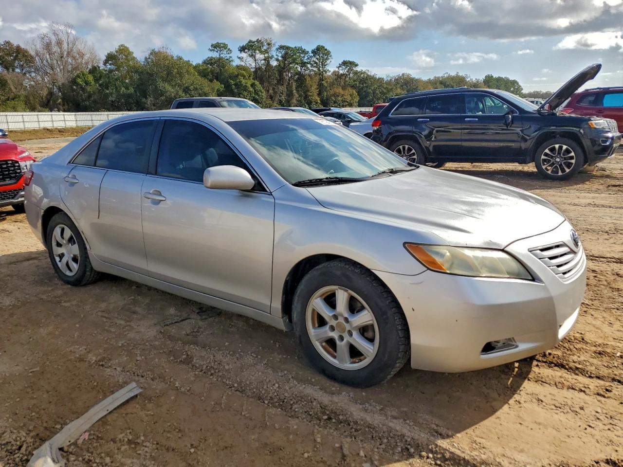 Toyota Camry Base Image 10