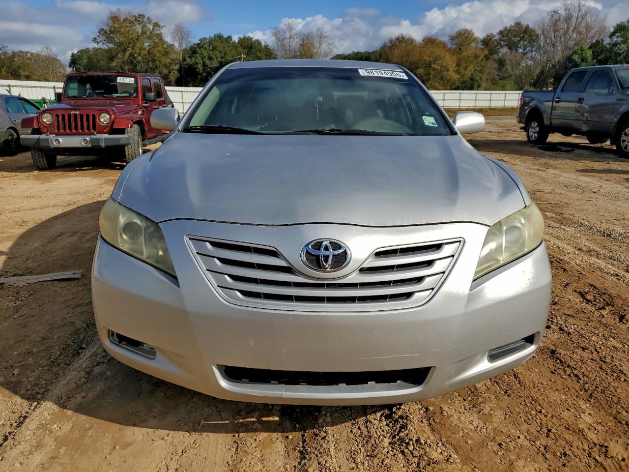 Toyota Camry Base Image 9