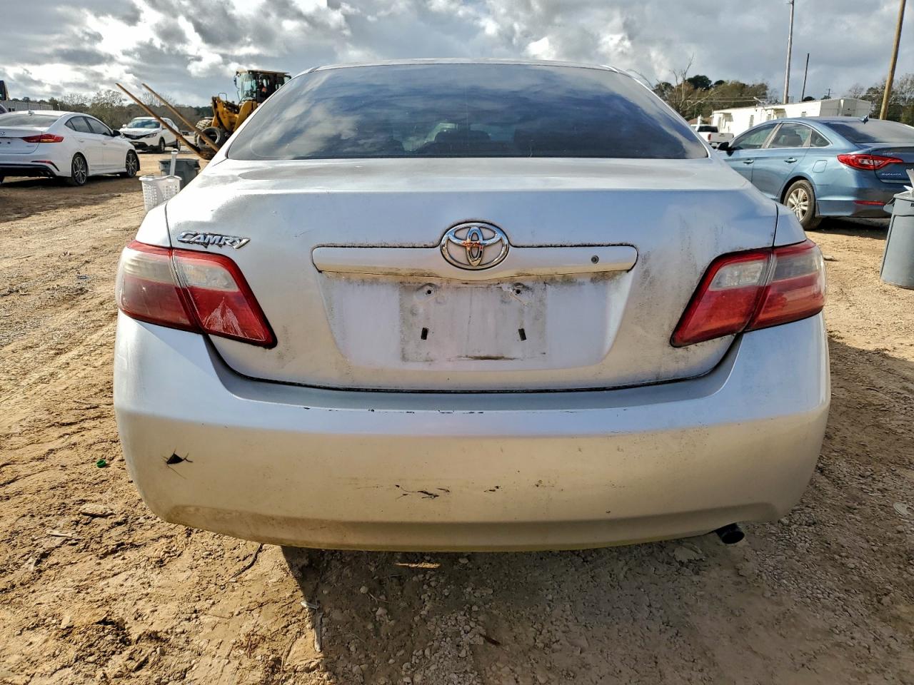 Toyota Camry Base Image 5