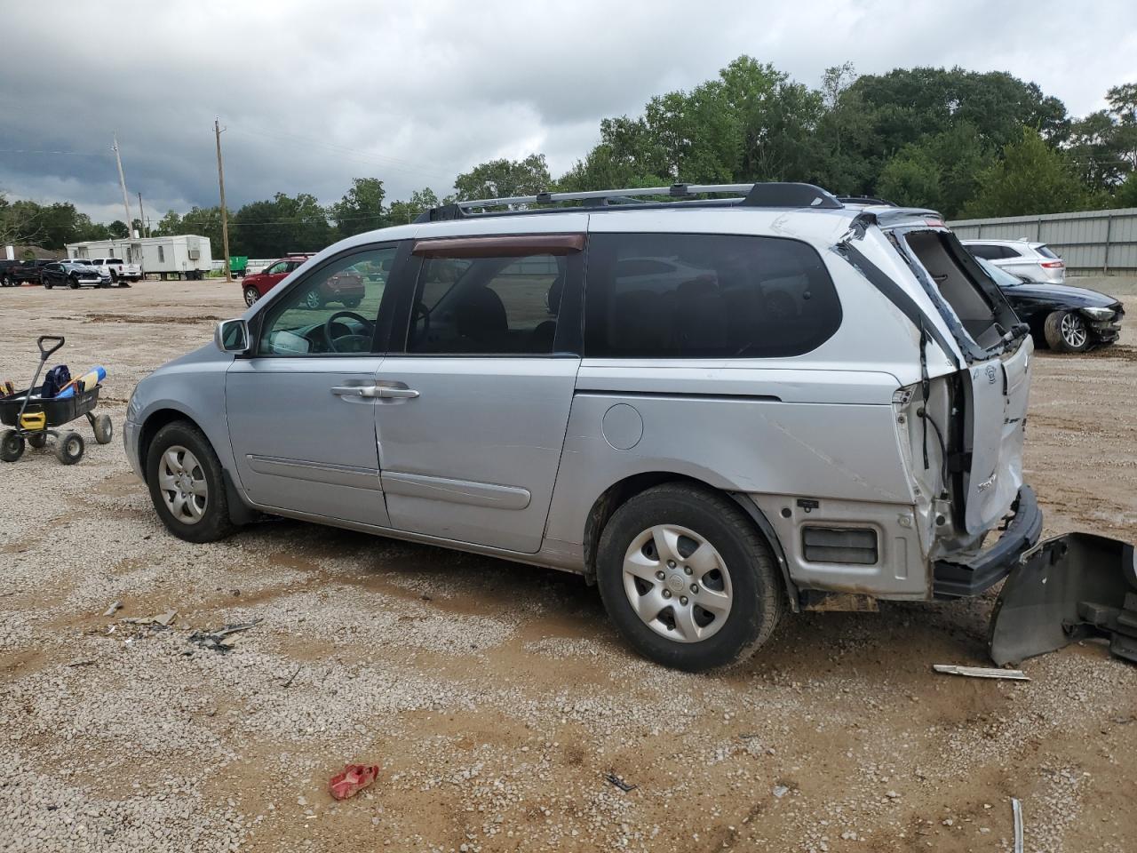 Kia Sedona Ex Image 2