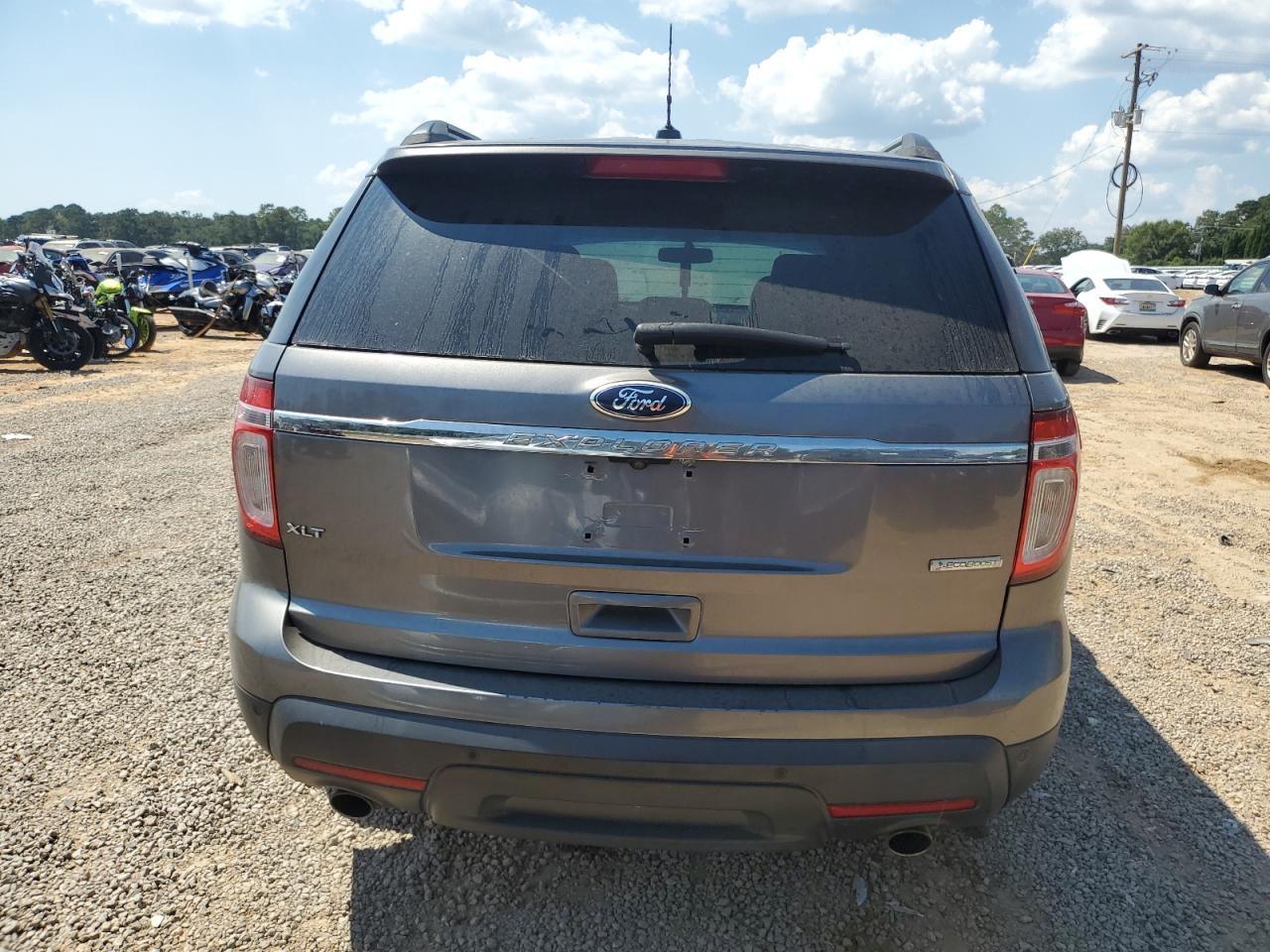 Ford Explorer Xlt Image 9