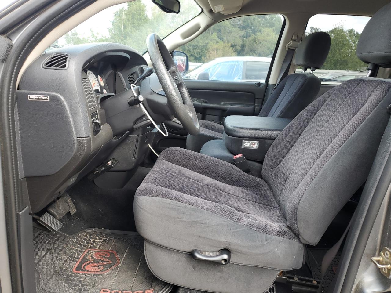 Dodge Ram 1500 St Image 11