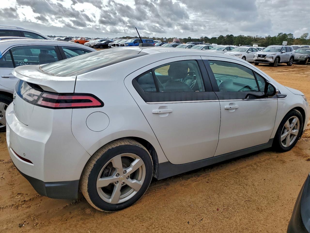 Chevrolet Volt Image 7