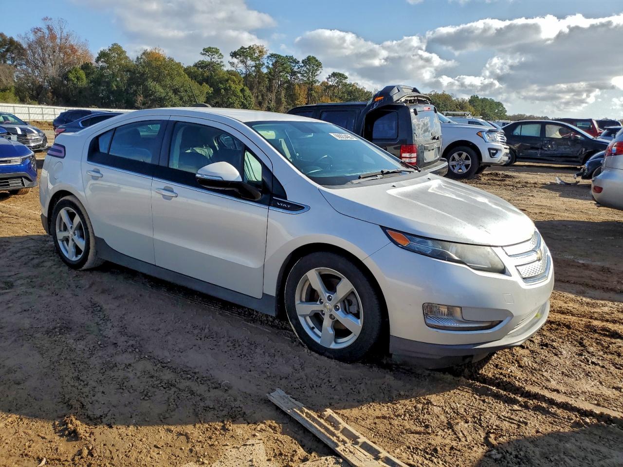 Chevrolet Volt Image 2