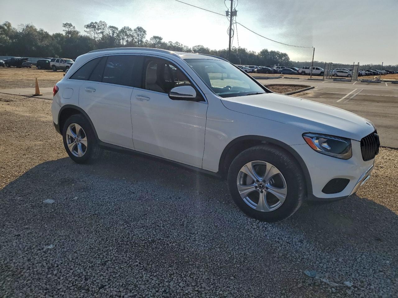 Mercedes-Benz GLC 300 Image 11