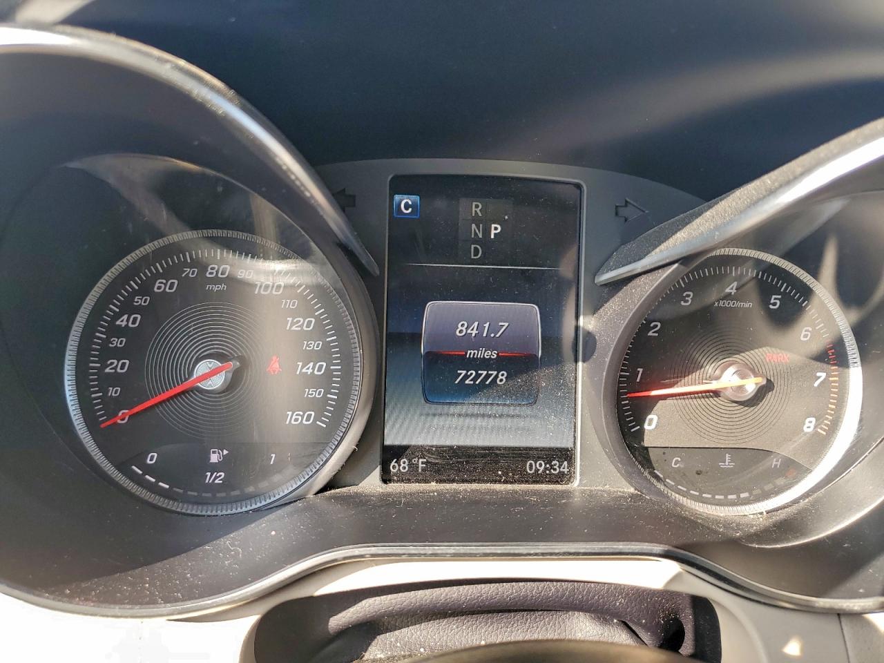 Mercedes-Benz GLC 300 Image 10